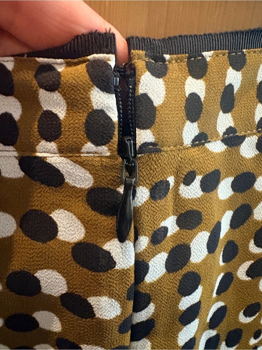 Reiss NWT Ellie Spot Print Lined, Pleated Mini Skirt Sz US 2 - Picture 8 of 10